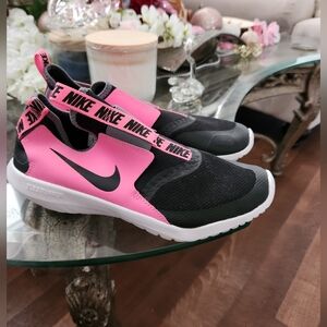 Womens pink/black Nike Swim shoes